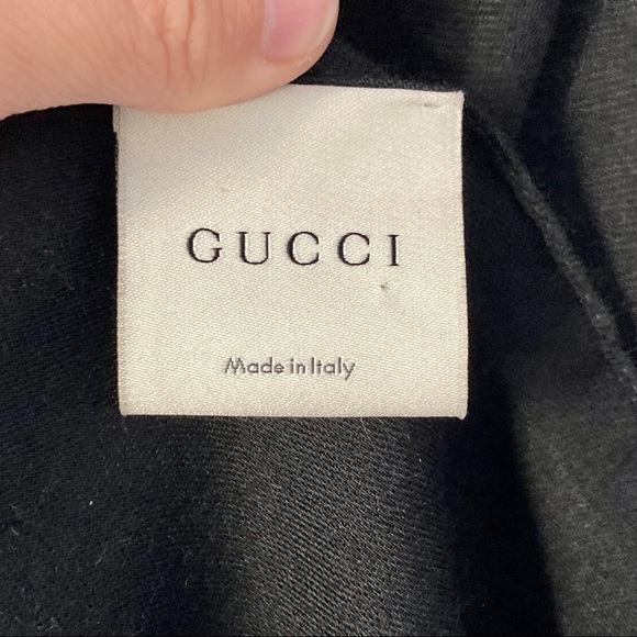 🚫SOLD🚫 Black Gucci Scarf - Picture 5 of 5
